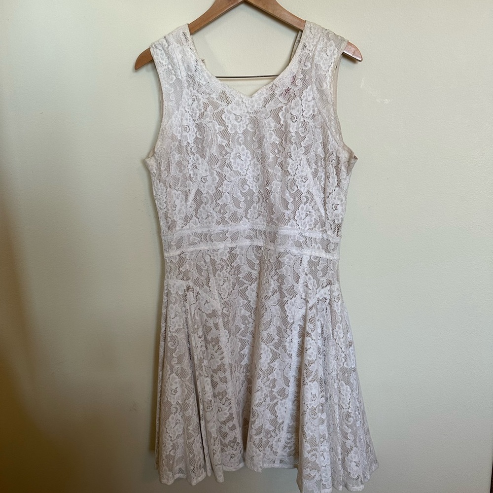 Zac Posen | Z Spoke | white lace dress | women size 8 | layered | fit flare